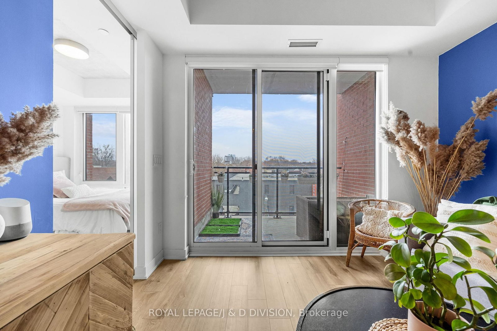 665 Queen Street E, Unit 301 - Photo 23