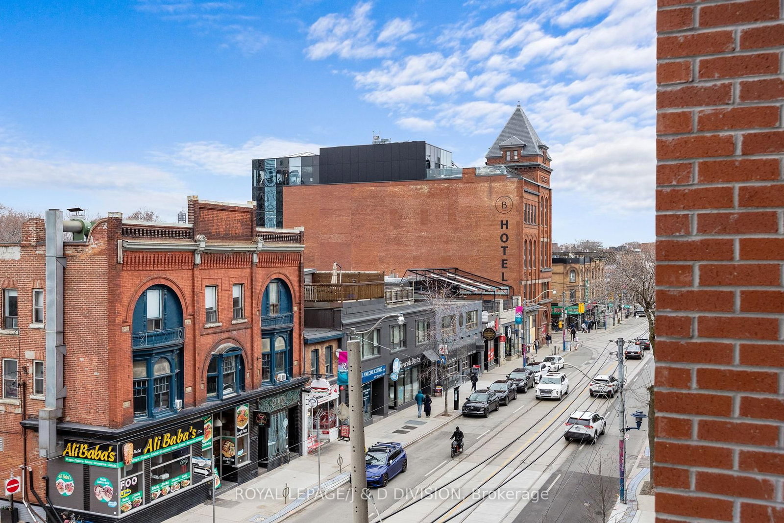 665 Queen Street E, Unit 301 - Photo 25