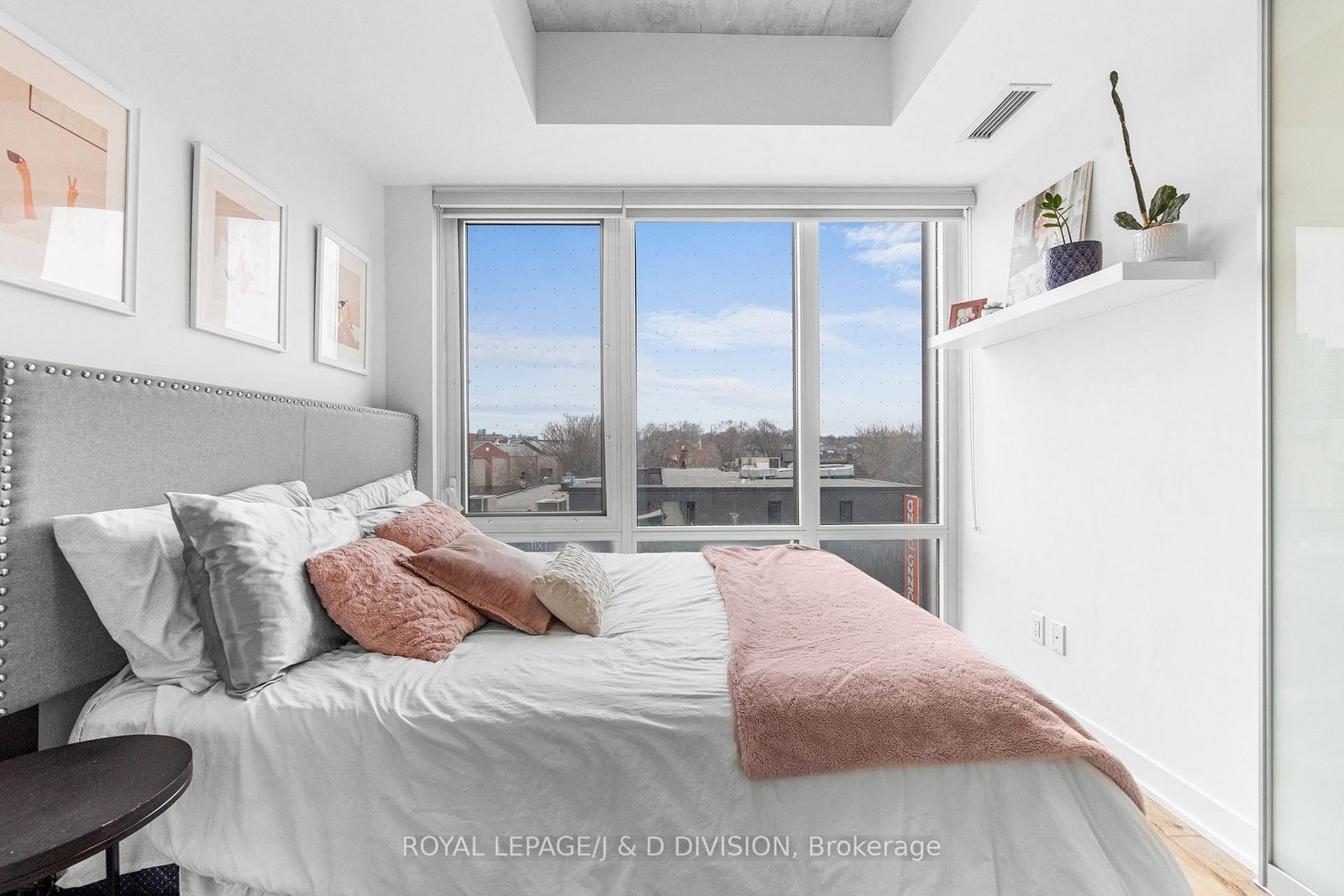 665 Queen Street E, Unit 301 - Photo 29