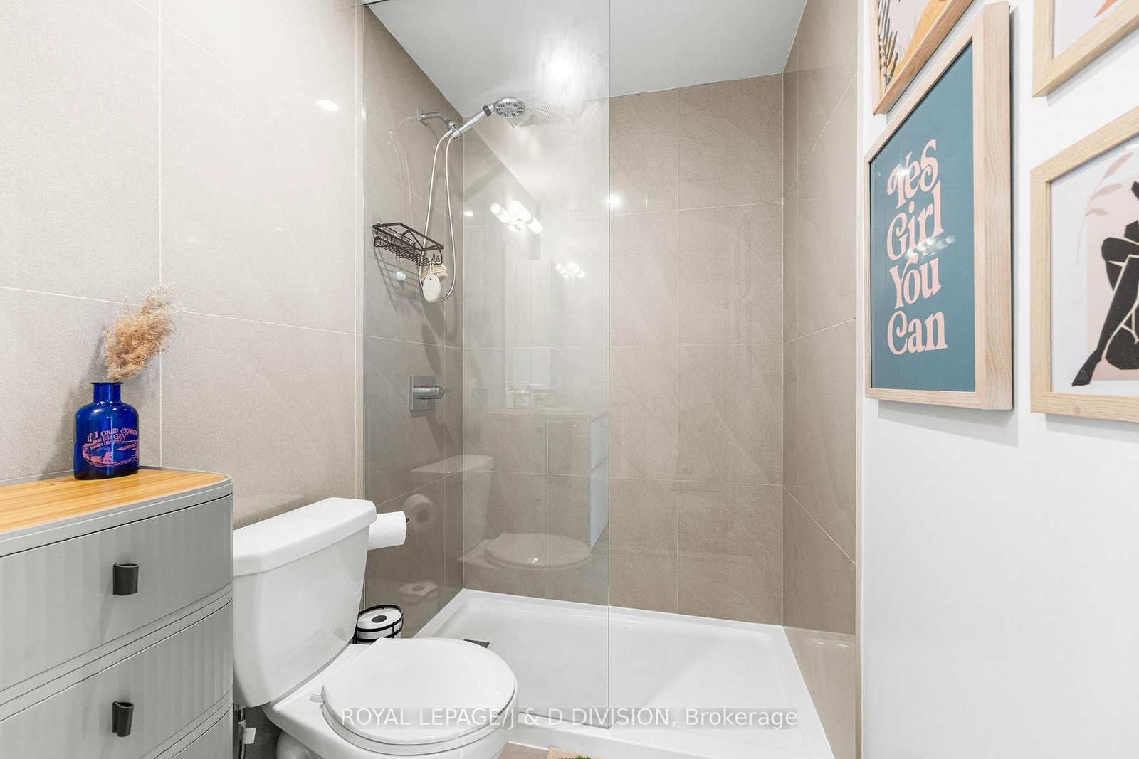 665 Queen Street E, Unit 301 - Photo 32