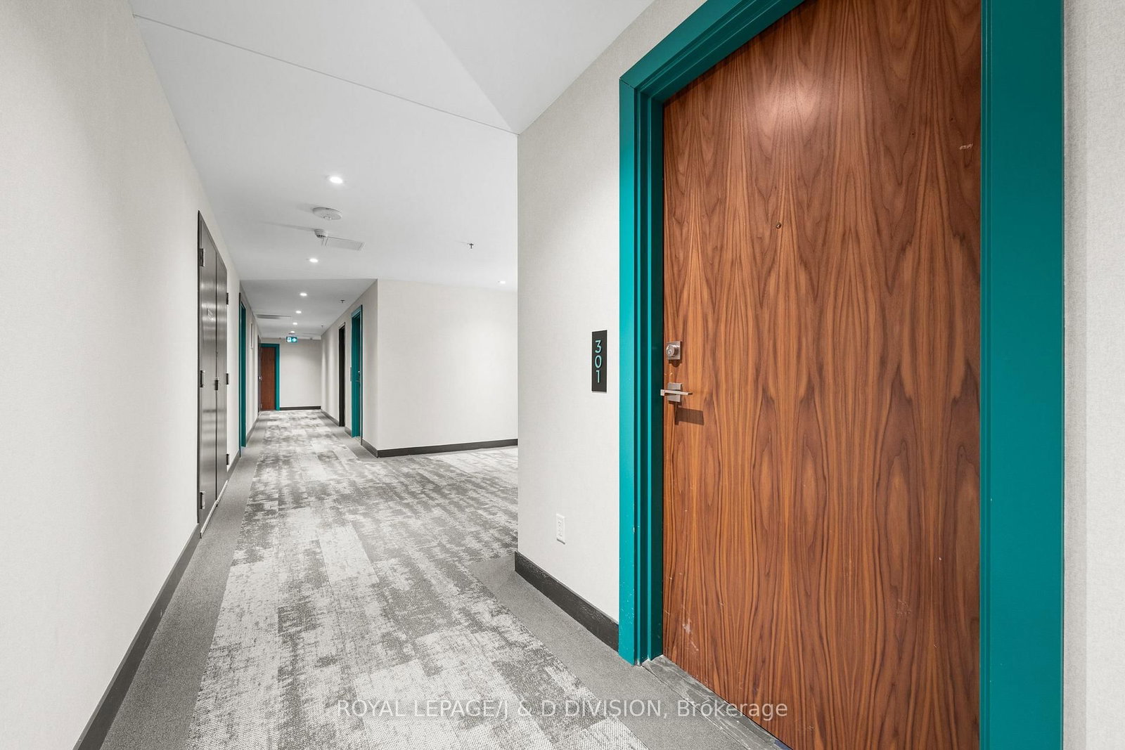 665 Queen Street E, Unit 301 - Photo 4