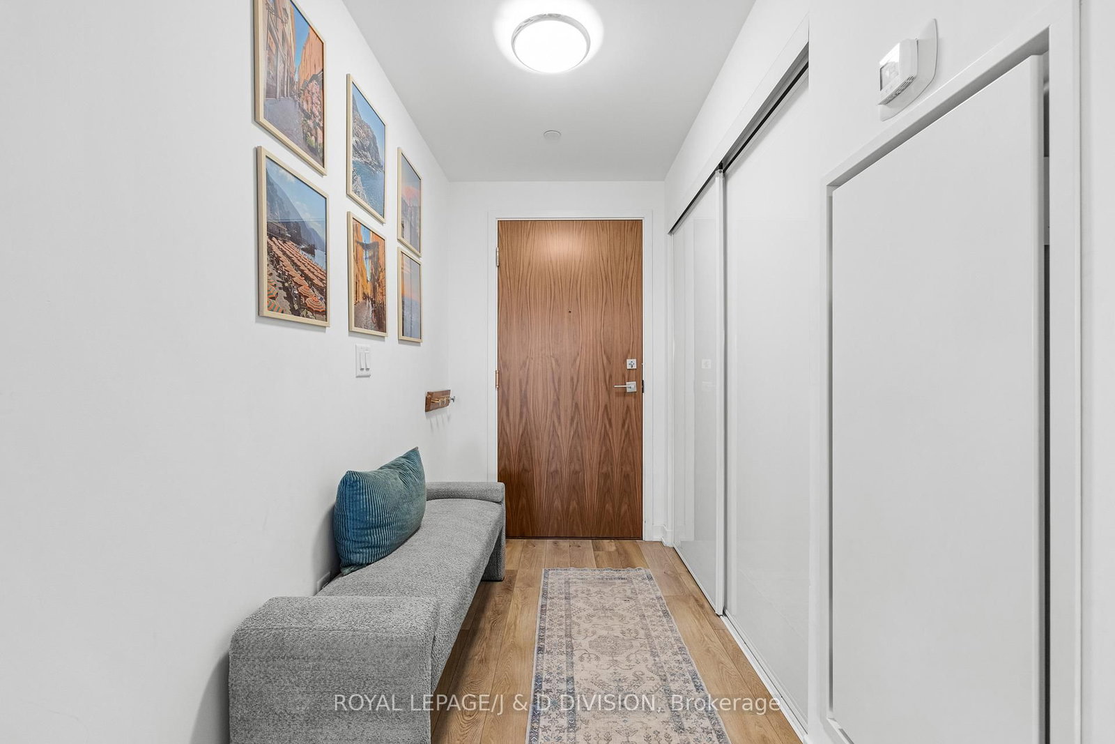 665 Queen Street E, Unit 301 - Photo 8