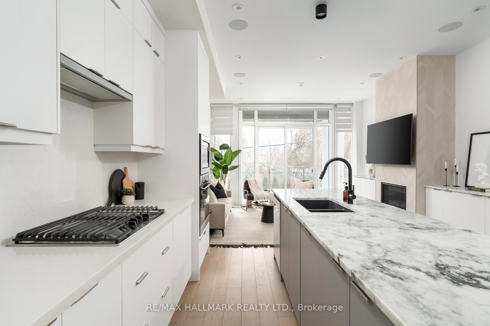 167 Sammon Avenue - Photo 13