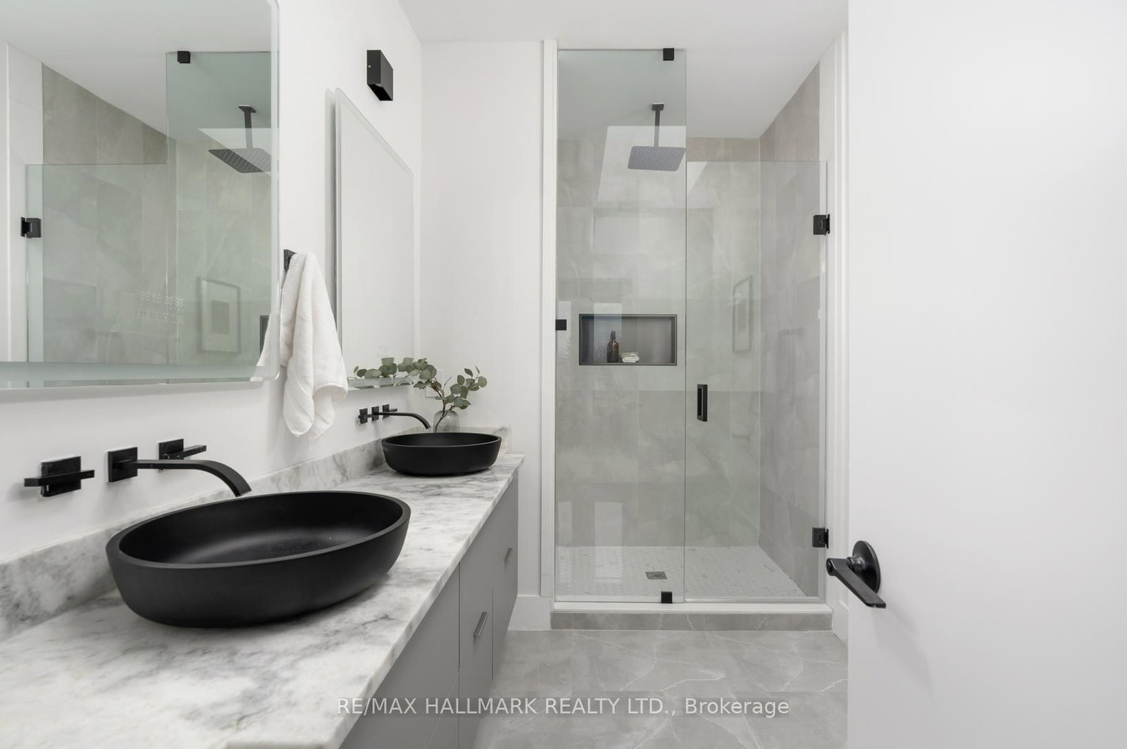 167 Sammon Avenue - Photo 24