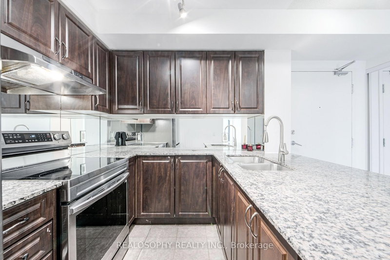 421 - 60 Fairfax Cres, Toronto, M1L 0E1 | Image 3