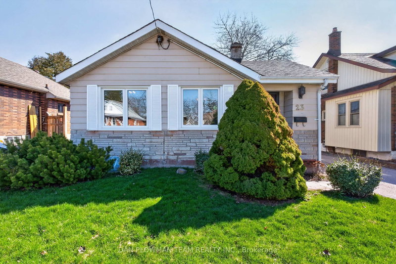 23 Patricia Ave, Oshawa, L1H 5W1 | Image 2