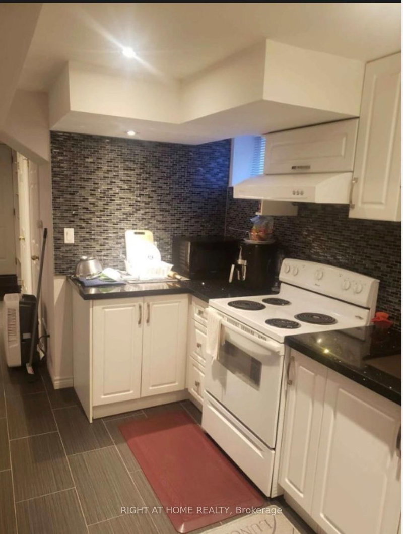 Bsmt 1 - 16 Morbank Dr, Toronto, M1V 2M2 | Image 3