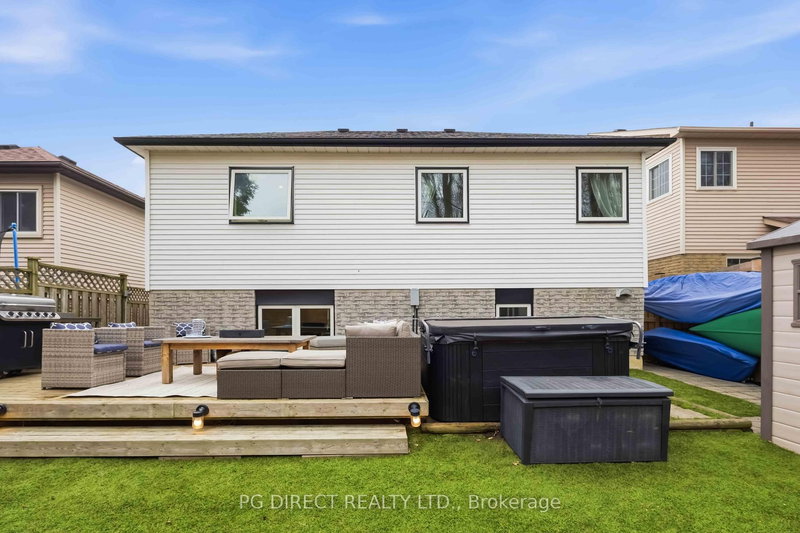 120 Sandringham Dr, Clarington, L1E 1Y6 | Image 2