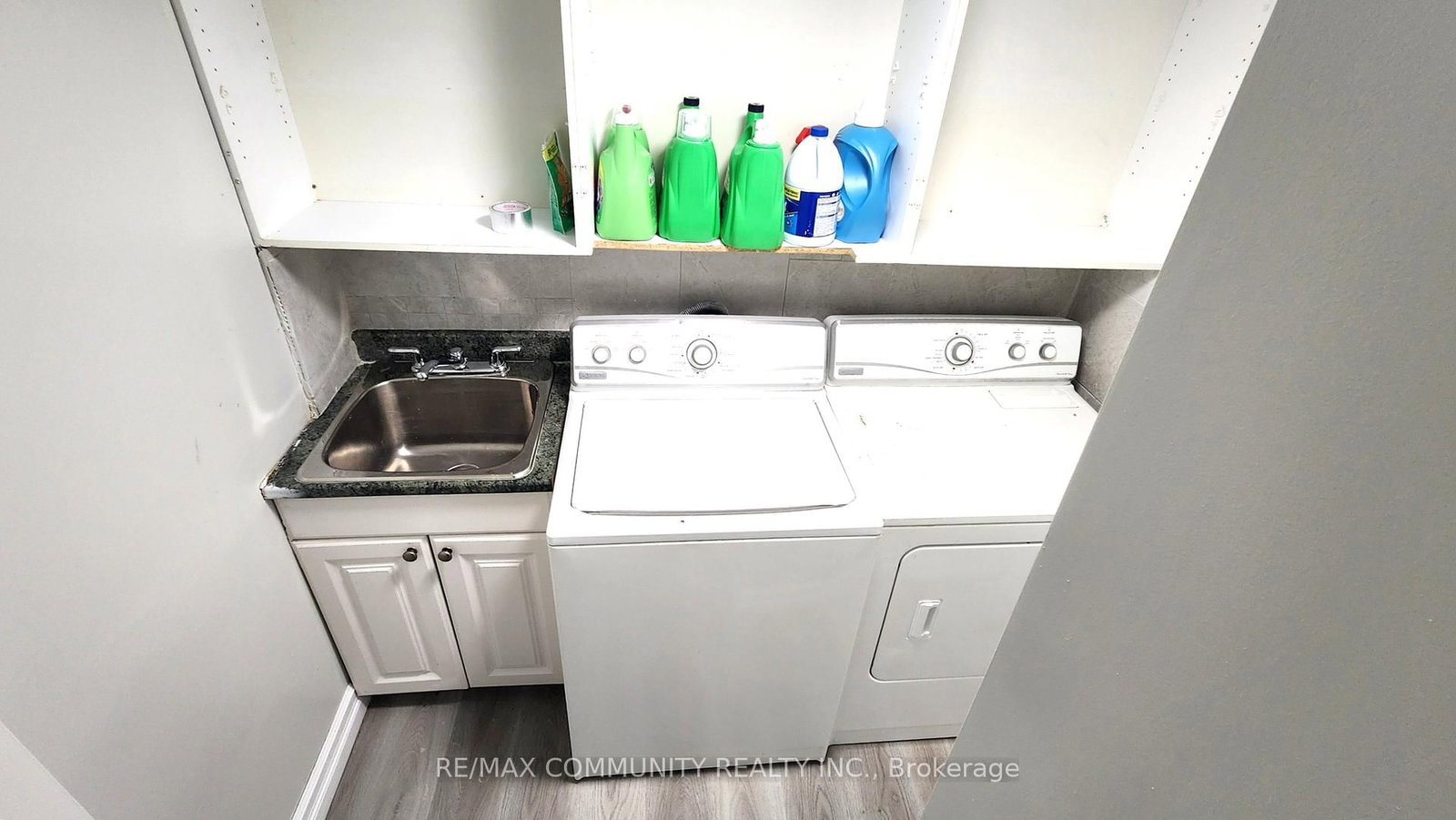 435 Stonegate Avenue, Unit Lower - Photo 11