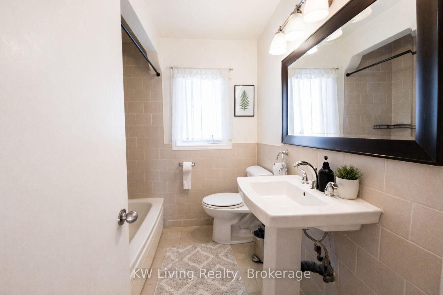 27 Beacham Crescent, Unit Main - Photo 22