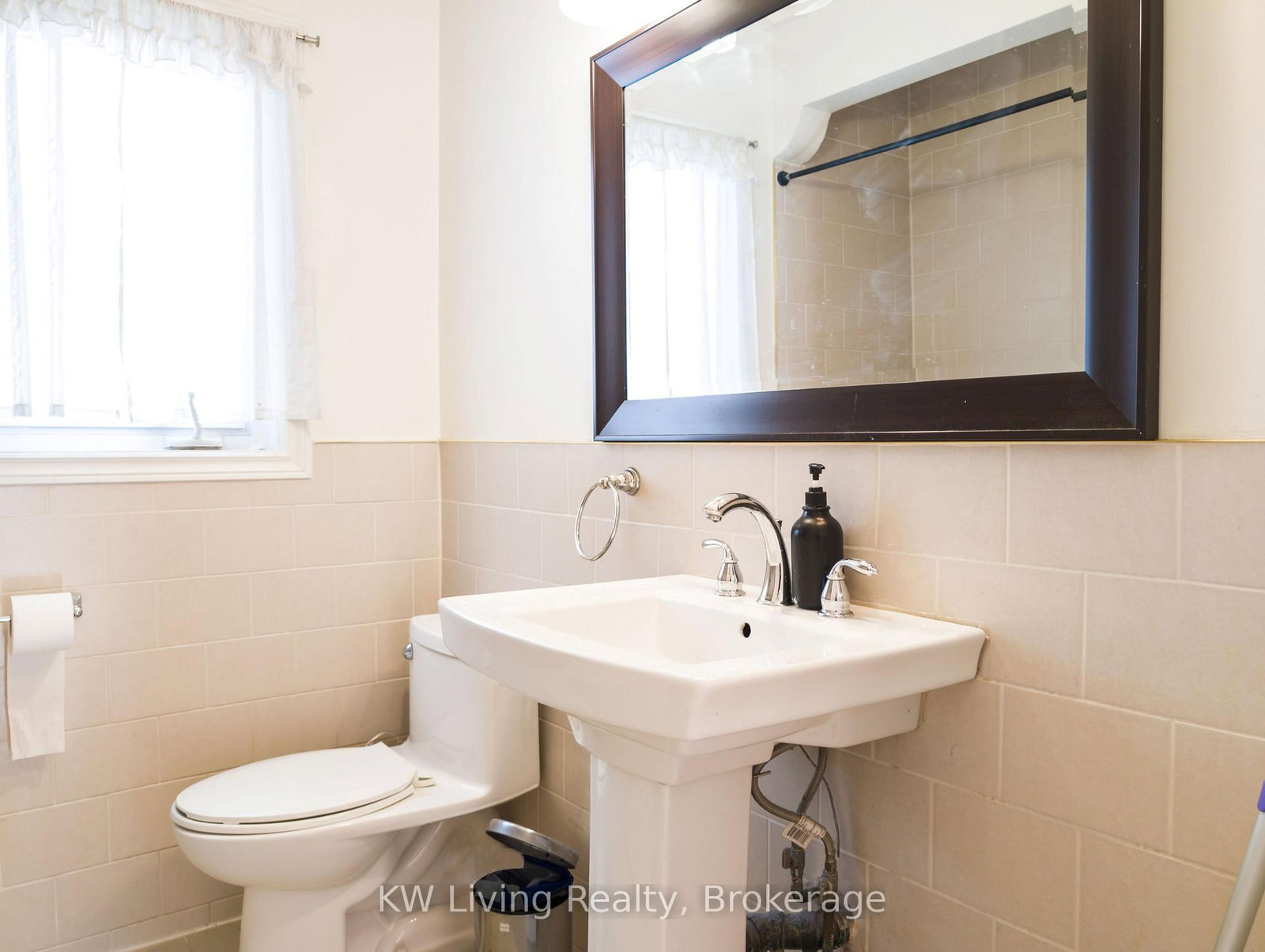 27 Beacham Crescent, Unit Main - Photo 23