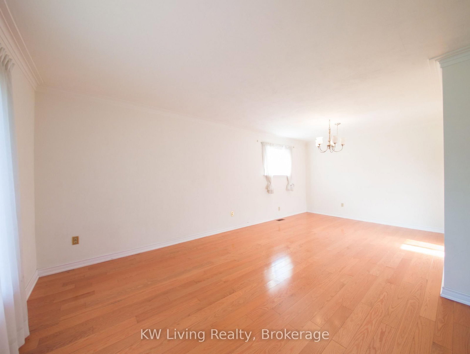 27 Beacham Crescent, Unit Main - Photo 8