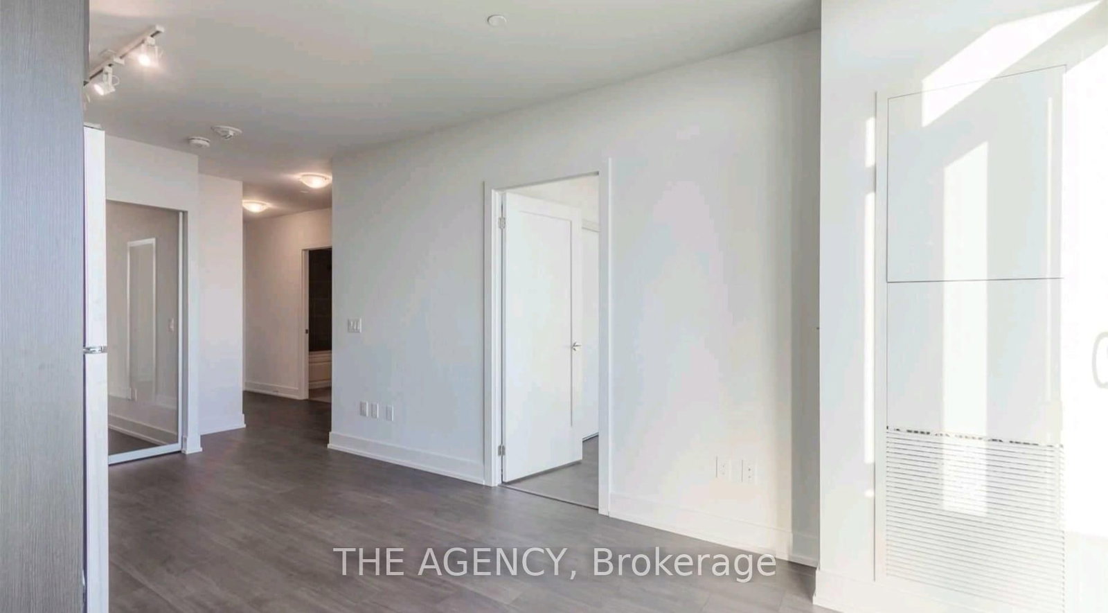 2550 Simcoe Street N, Unit 1709 - Photo 11