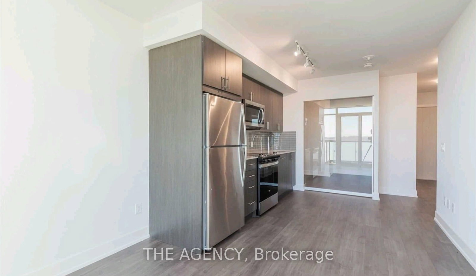 2550 Simcoe Street N, Unit 1709 - Photo 16