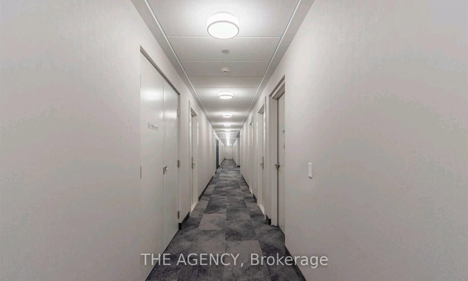 2550 Simcoe Street N, Unit 1709 - Photo 2