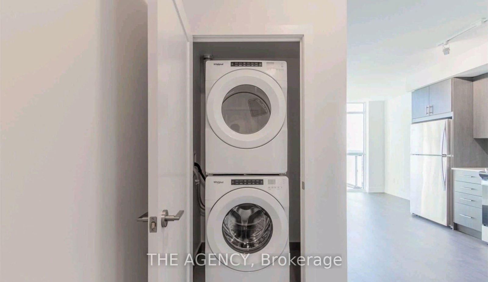 2550 Simcoe Street N, Unit 1709 - Photo 6