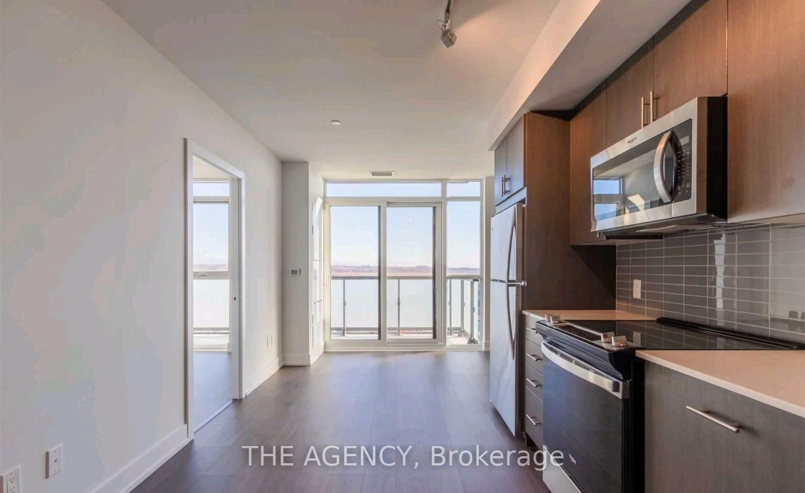 2550 Simcoe Street N, Unit 1709 - Photo 7