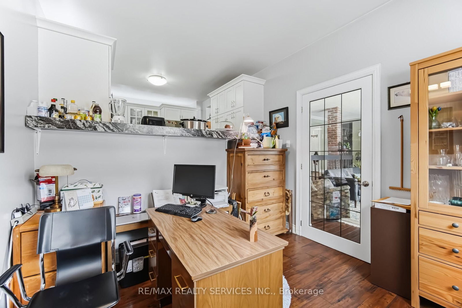 580 Mary Street E, Unit 105 - Photo 20