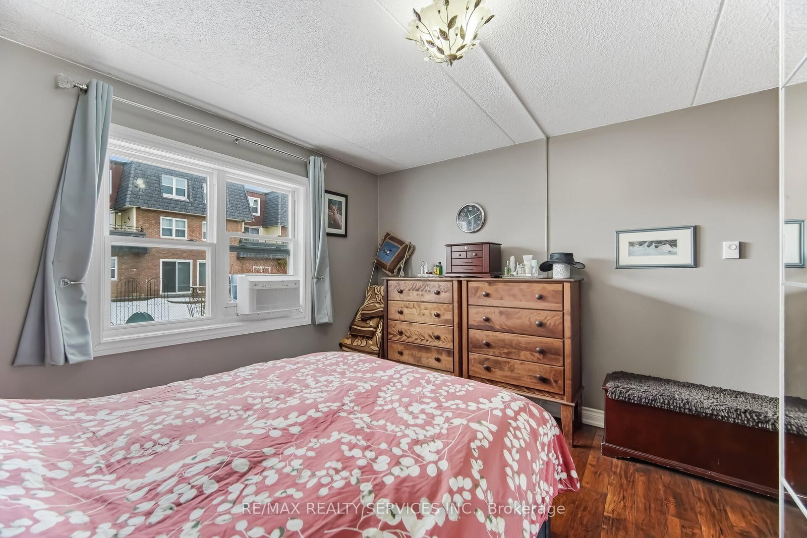 580 Mary Street E, Unit 105 - Photo 24