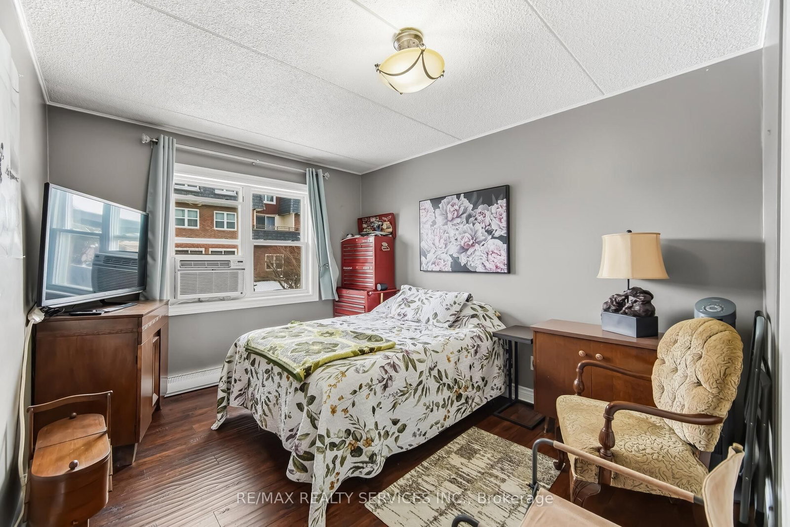 580 Mary Street E, Unit 105 - Photo 25