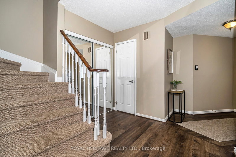 67 hughes Cres, Ajax, L1T 3P8 | Image 3