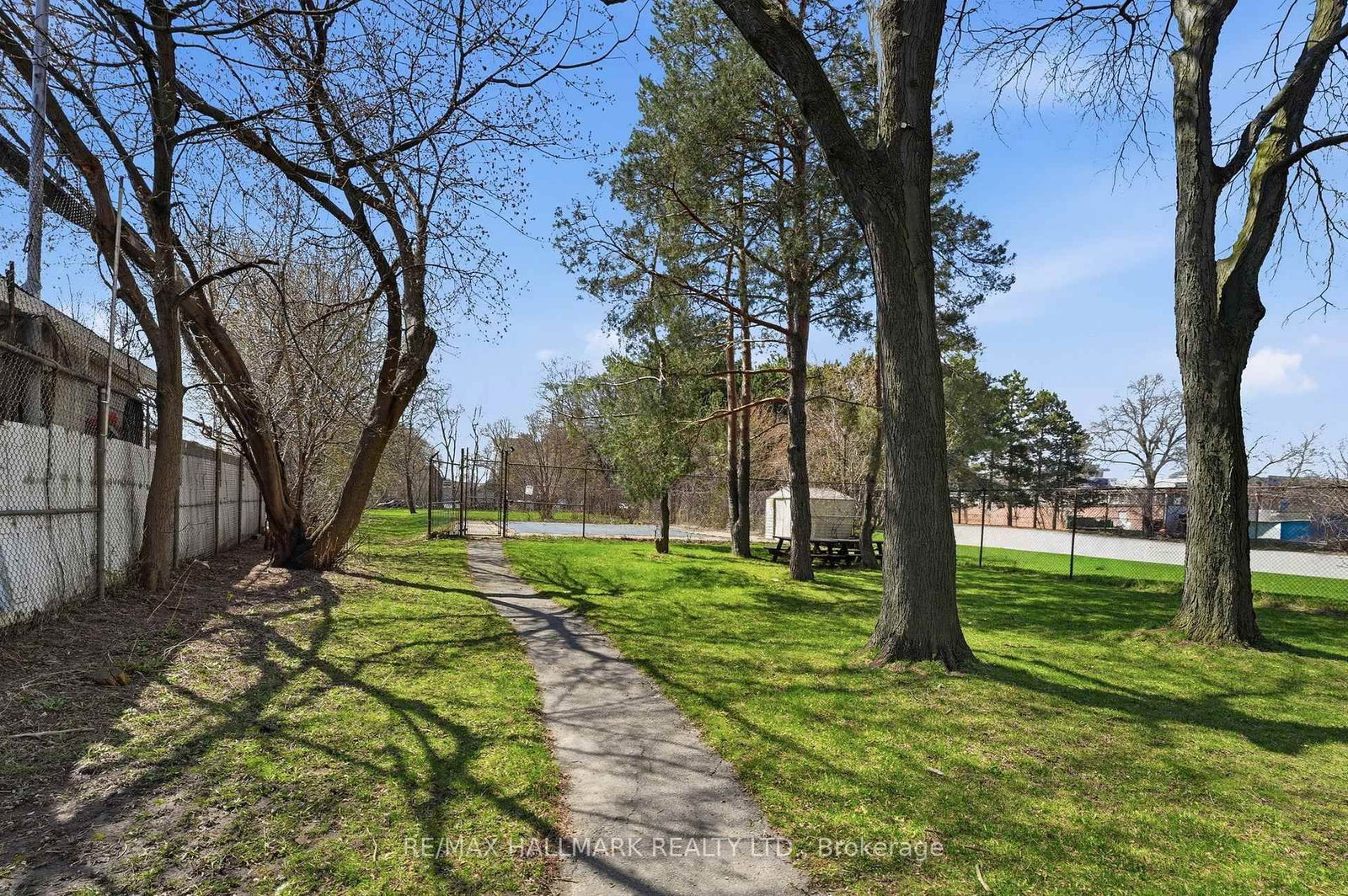 180 Markham Road, Unit 503 - Photo 27