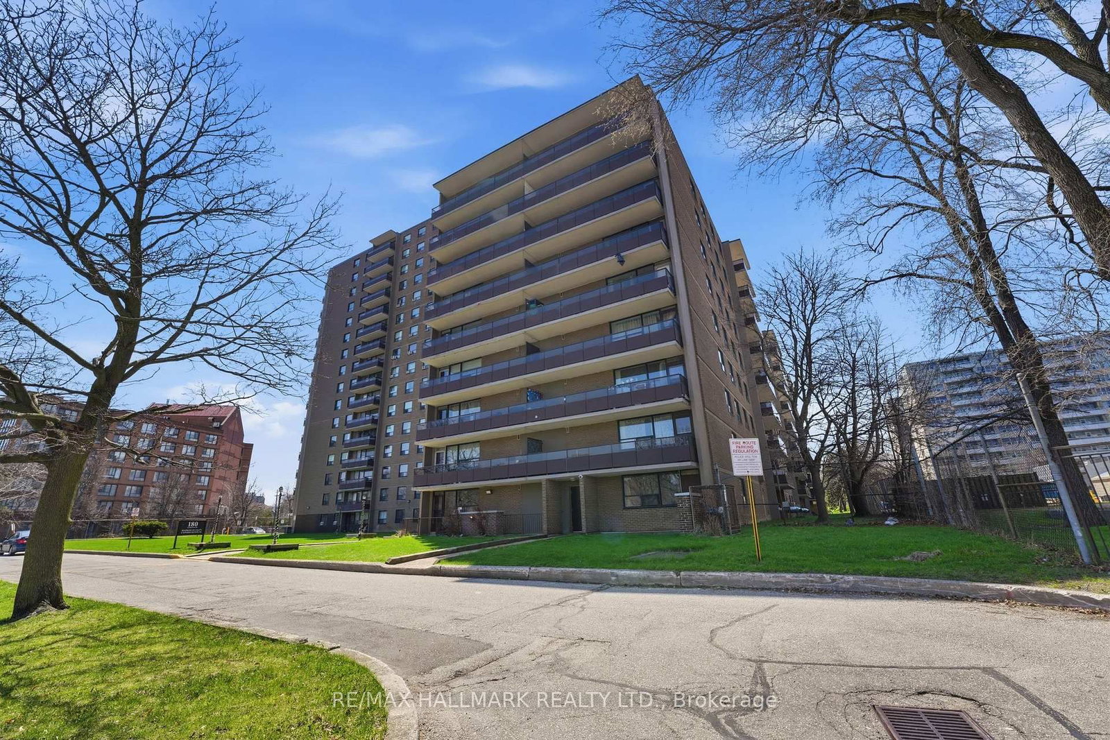 180 Markham Road, Unit 503 - Photo 30