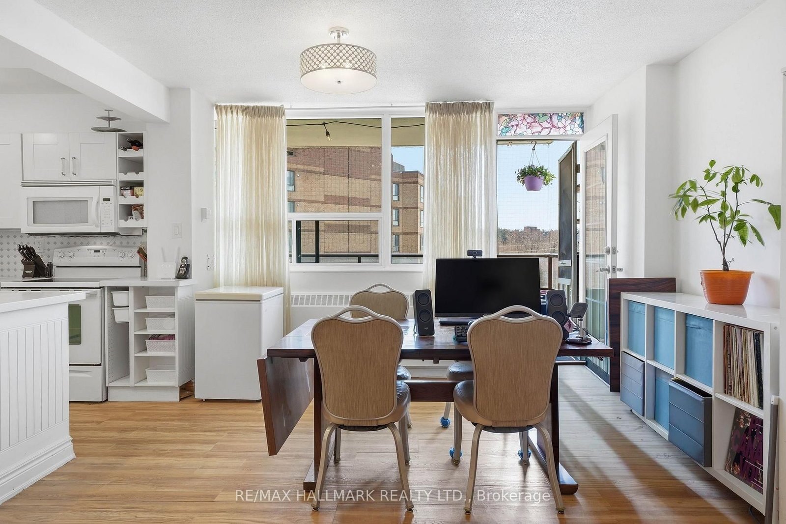 180 Markham Road, Unit 503 - Photo 7