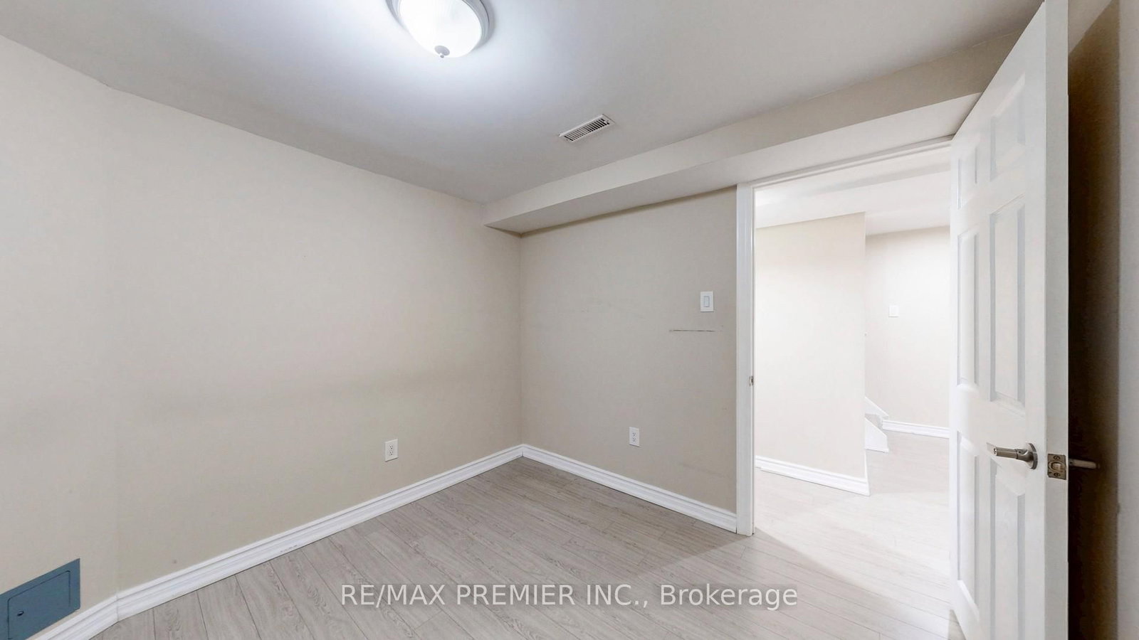 32 Weekes Drive - Photo 35