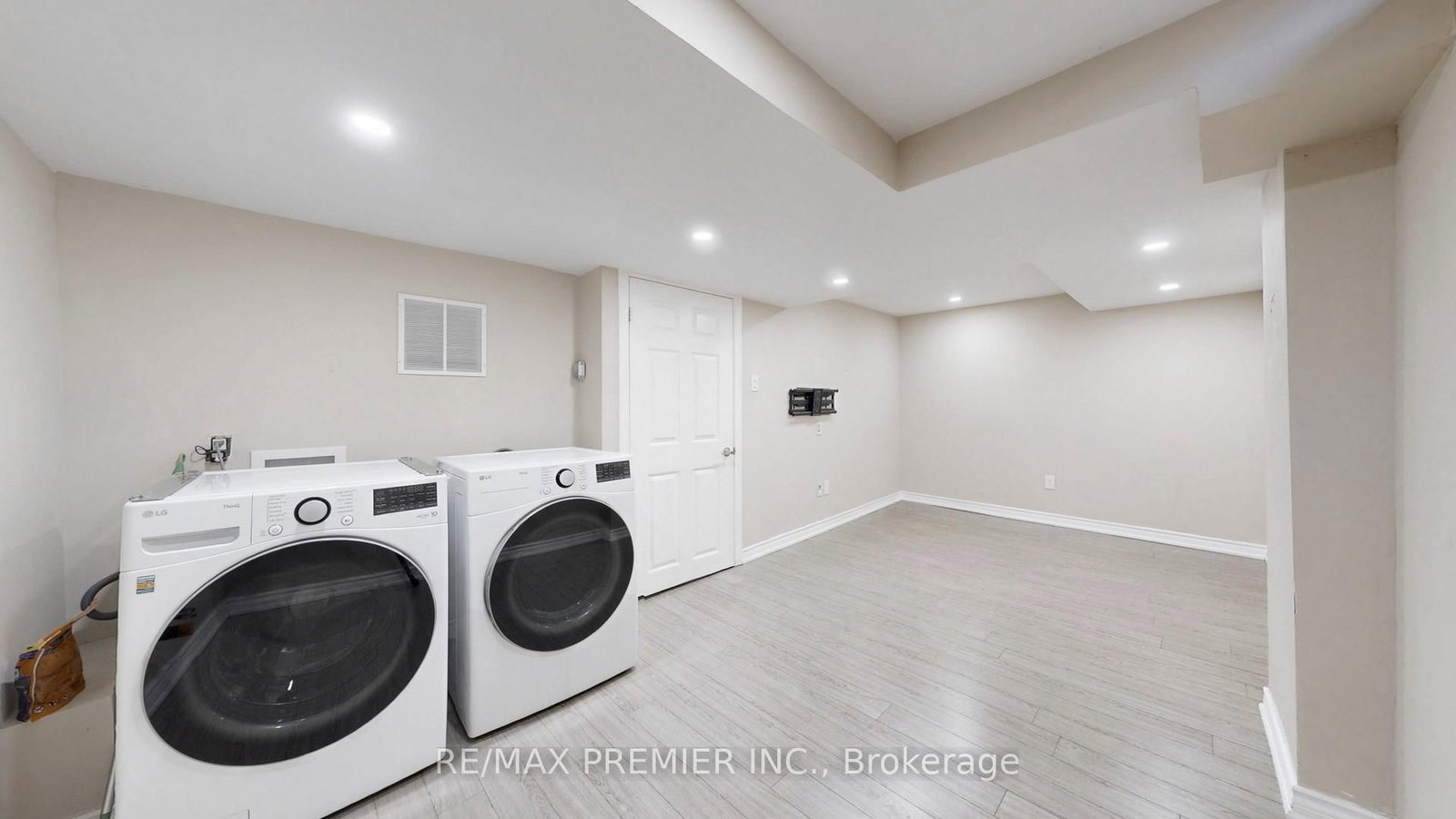 32 Weekes Drive - Photo 38