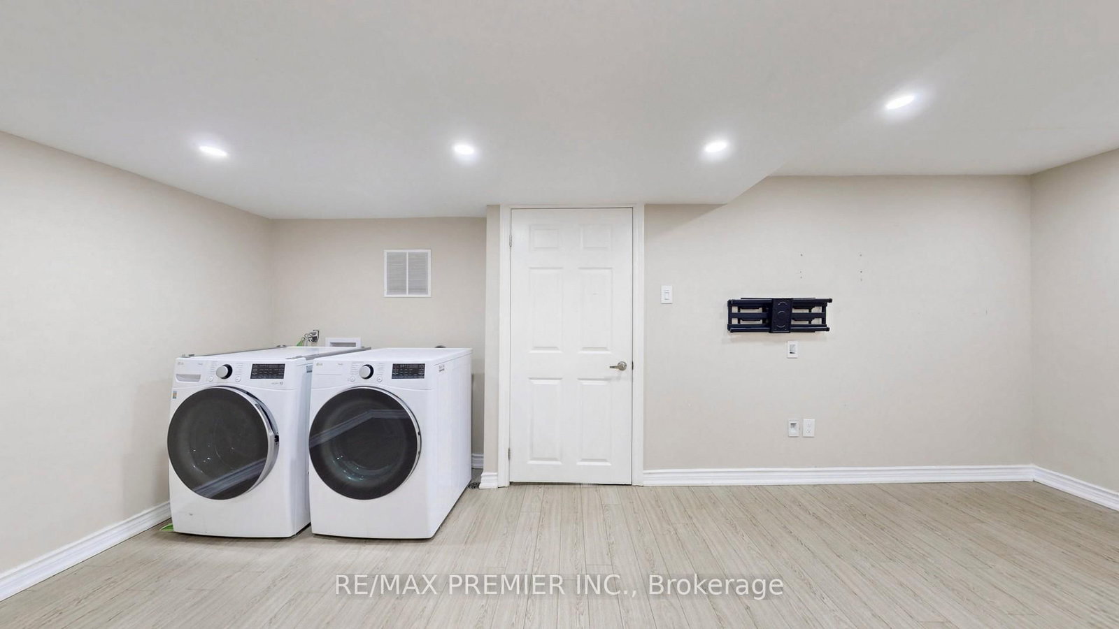 32 Weekes Drive - Photo 39