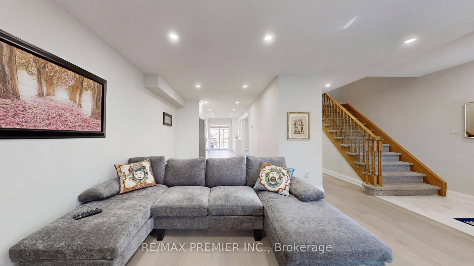 32 Weekes Drive - Photo 8