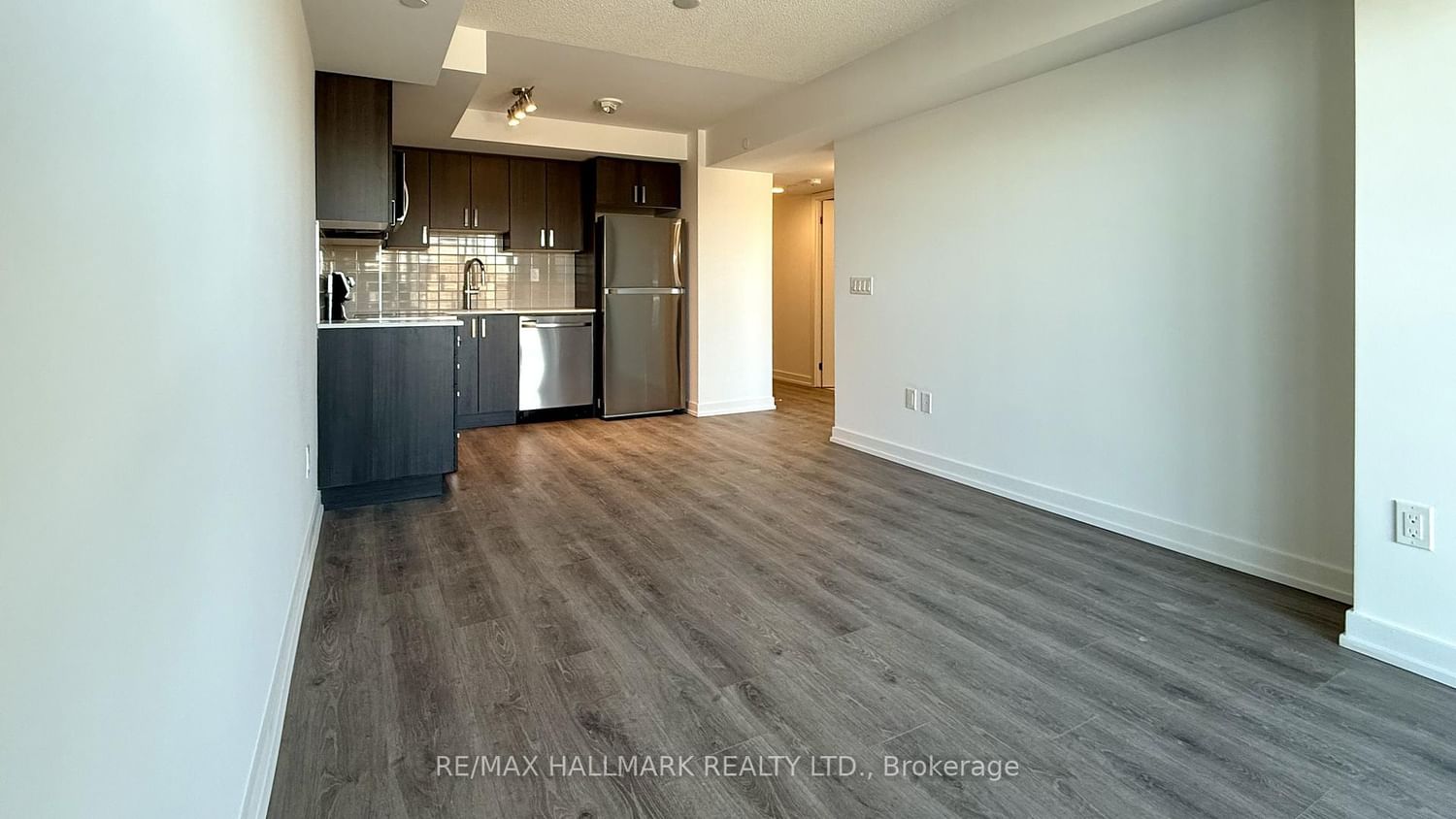 1435 Celebration Drive, Unit 413 - Photo 6