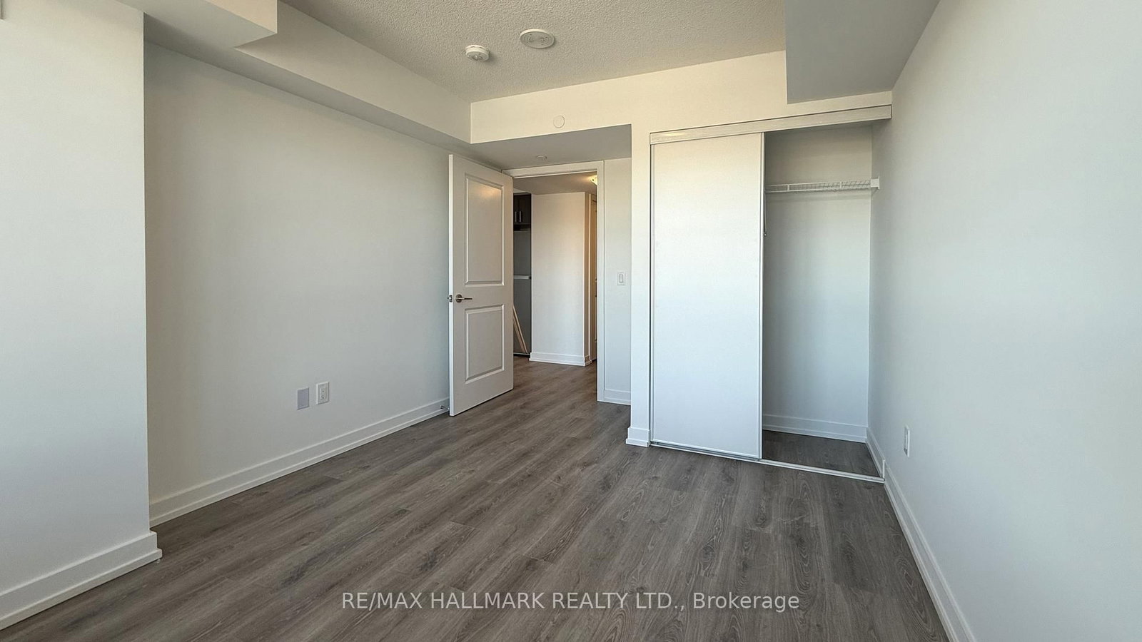 1435 Celebration Drive, Unit 413 - Photo 7