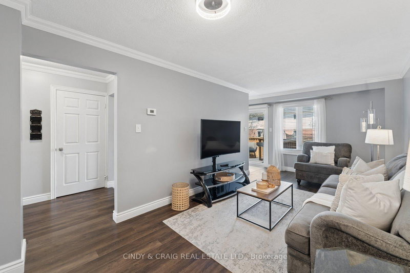 5 Mcmann Cres, Clarington, L1E 2H4 | Image 3