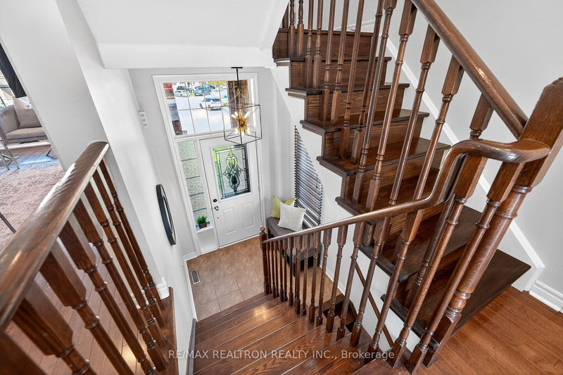 41 Horton St, Ajax, L1Z 1E3 | Image 3