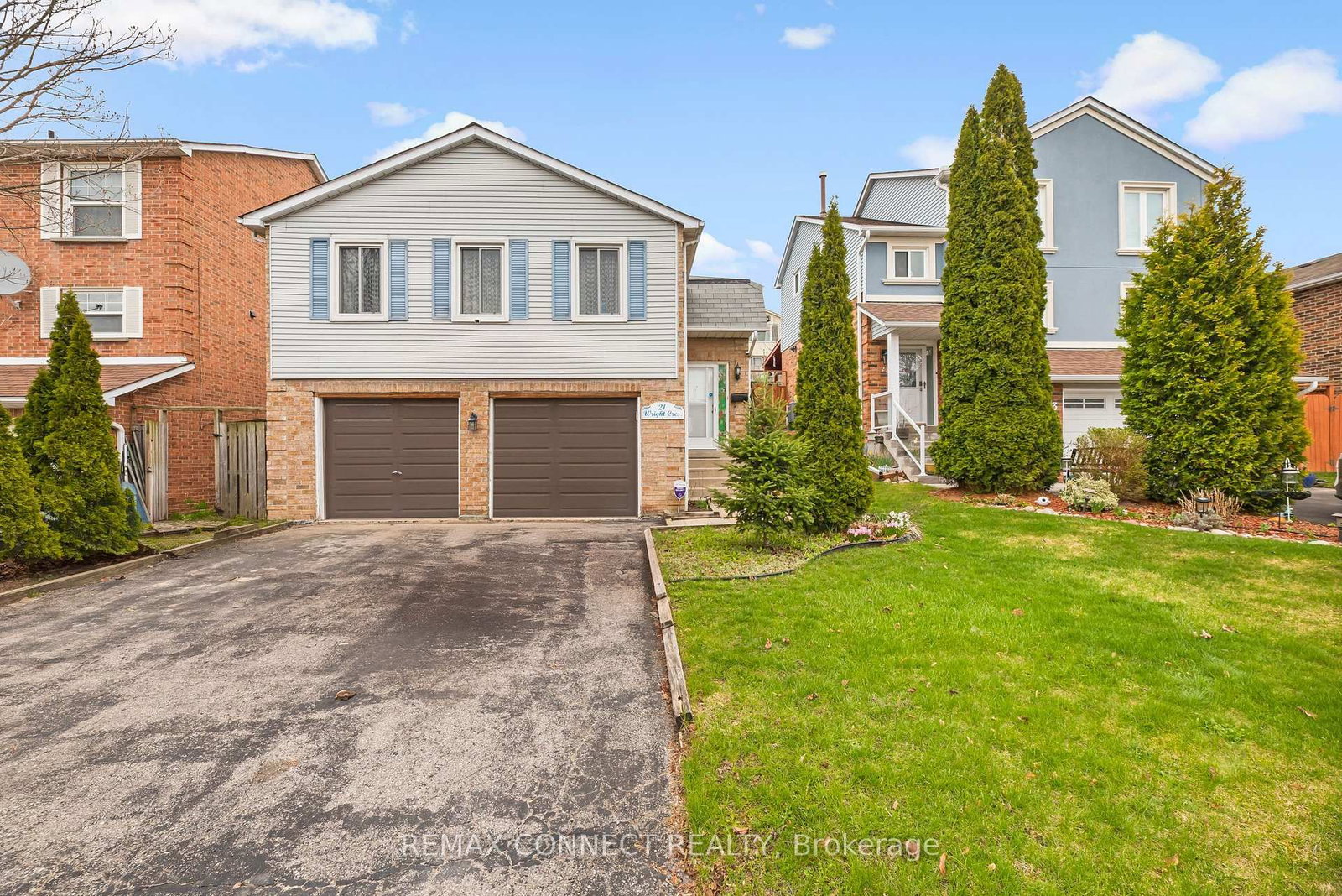 Detached House for sale at 21 Wright Crescent, Ajax, Ontario, L1S 6S8 - Central - MLS: E13034996
