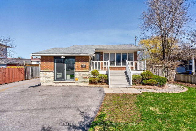 215 Central Park Boulevard N