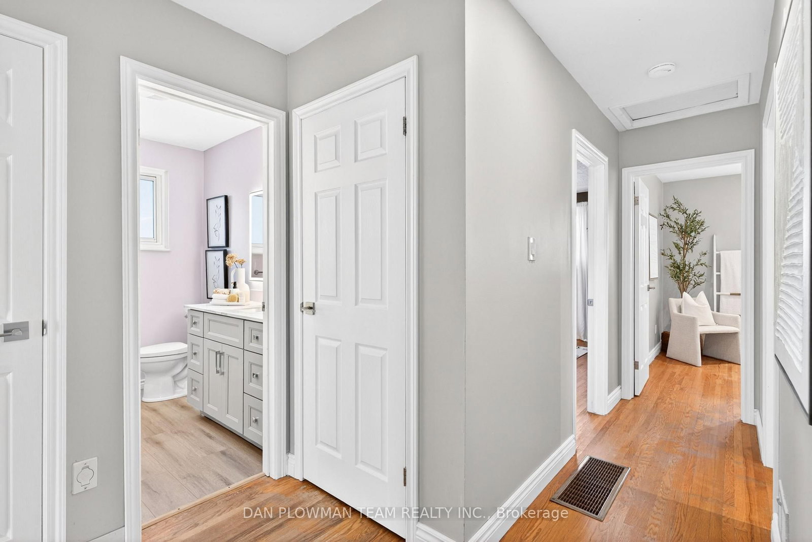 215 Central Park Boulevard N - Photo 16