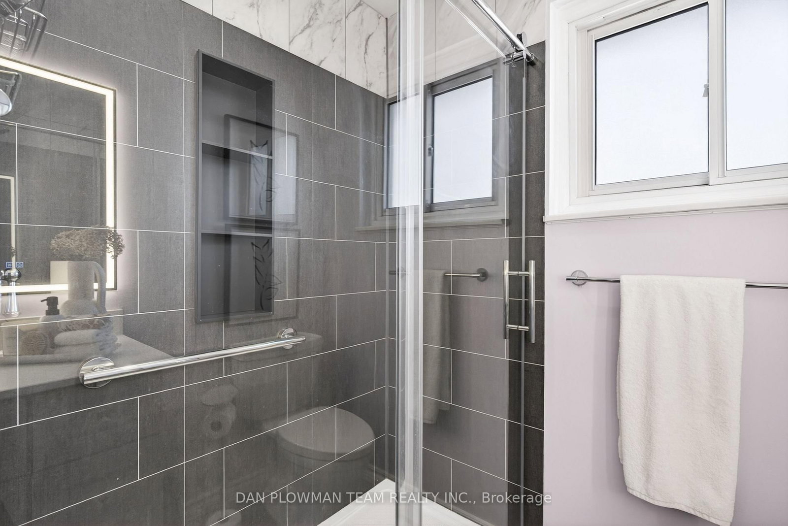 215 Central Park Boulevard N - Photo 24