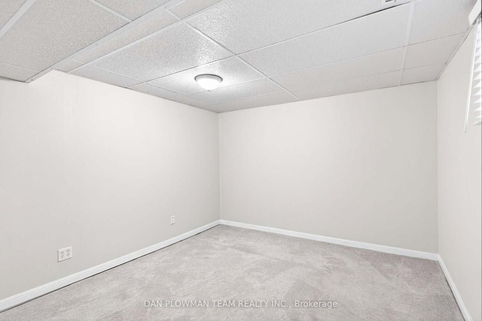 215 Central Park Boulevard N - Photo 33