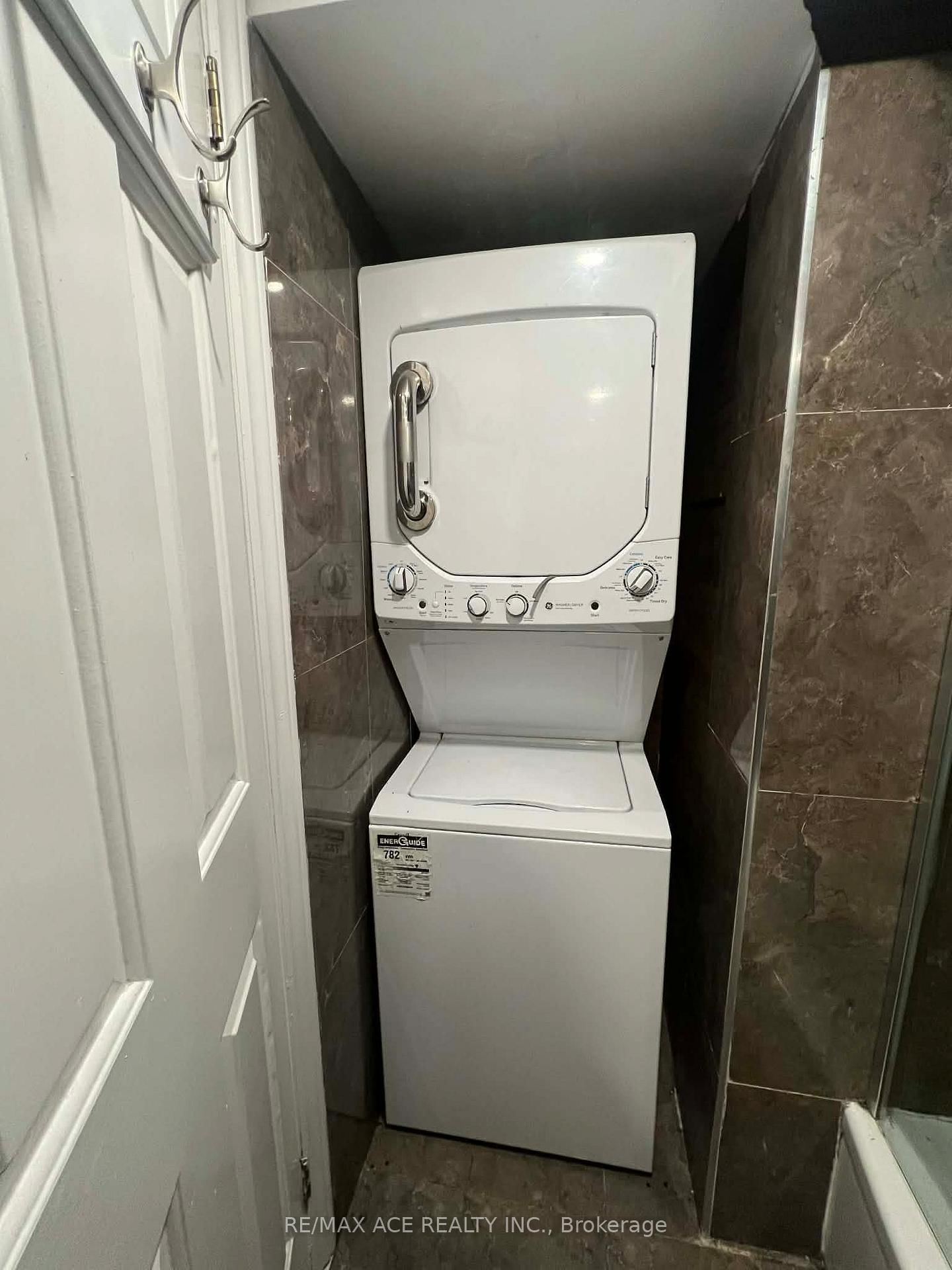 161 Heale Avenue, Unit Bsmt - Photo 11