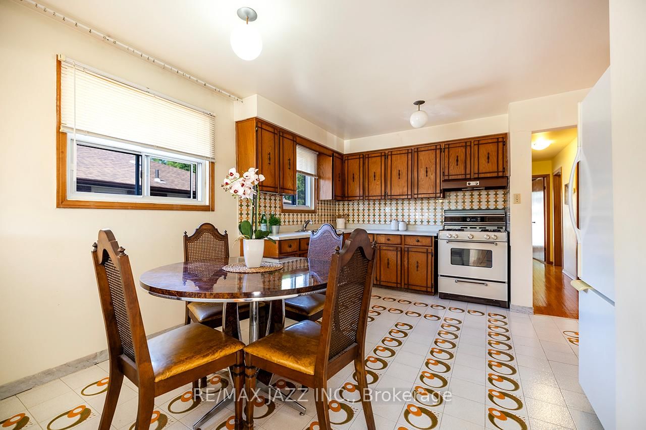 28 Pilot Street - Photo 13