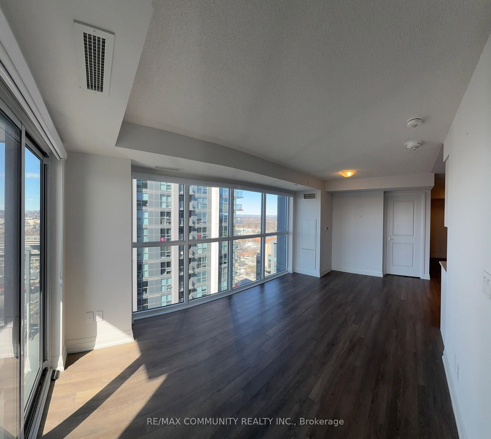 20 Meadowglen Place, Unit 2309 - Photo 11