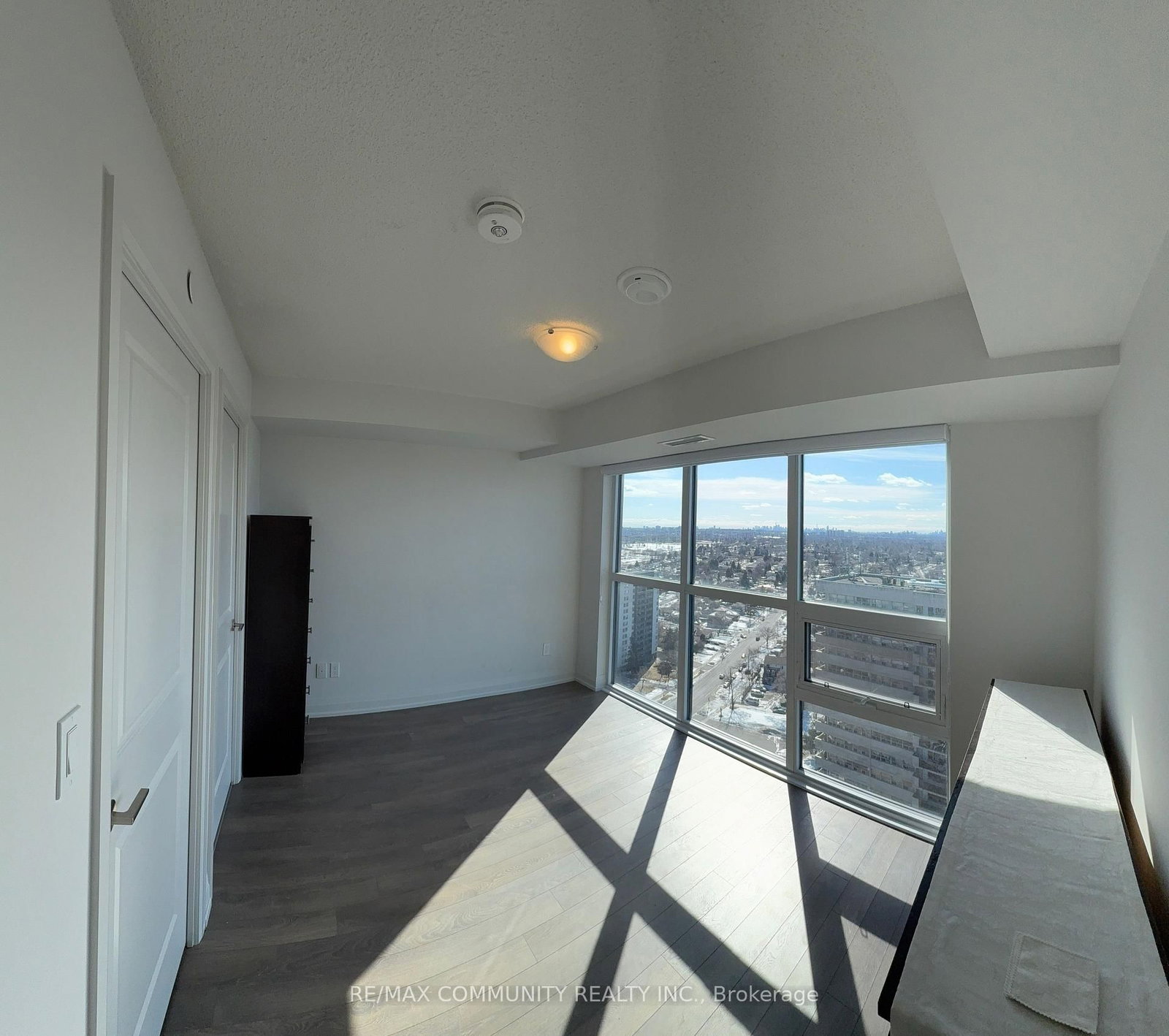 20 Meadowglen Place, Unit 2309 - Photo 14