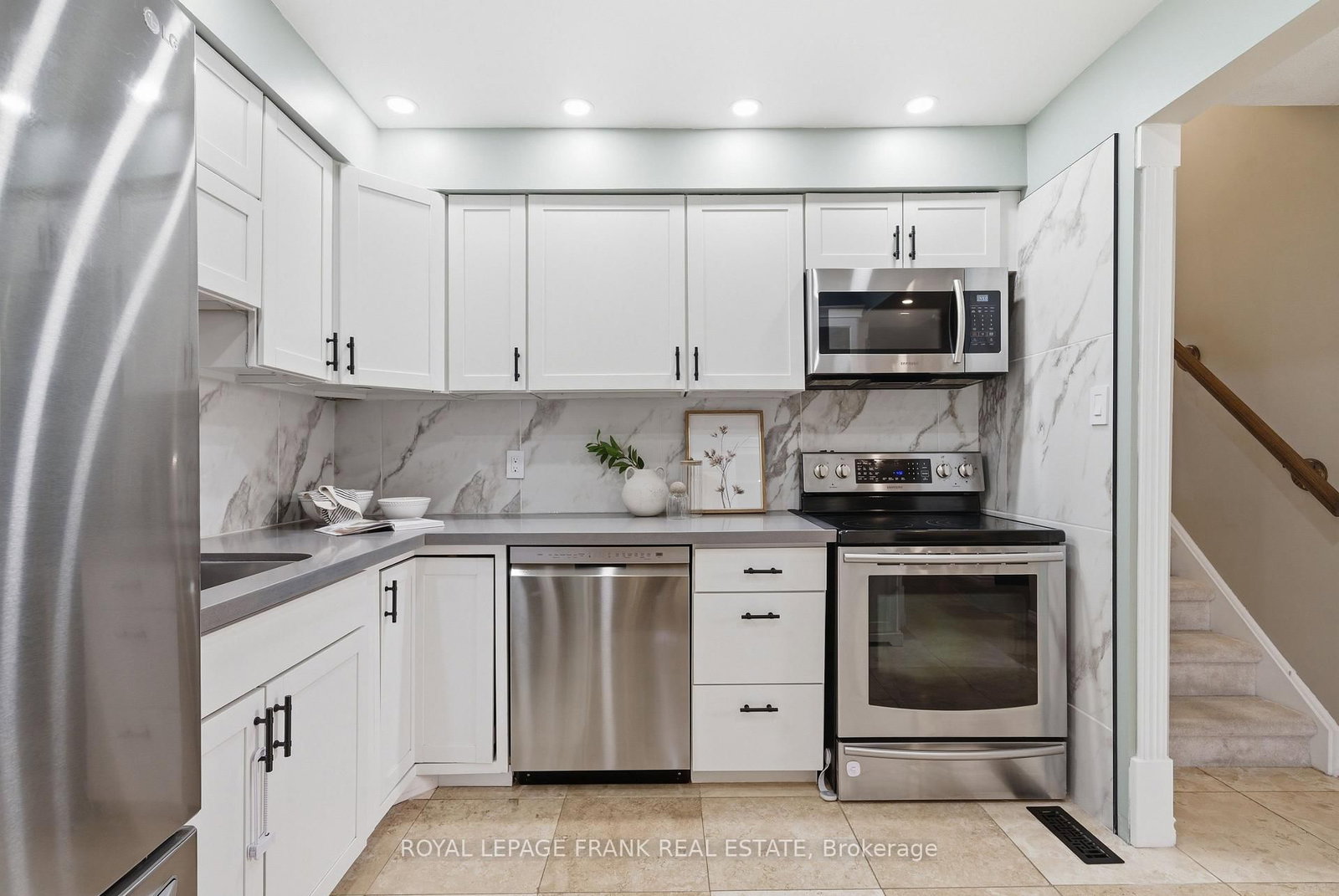 1248 Astra Avenue - Photo 7