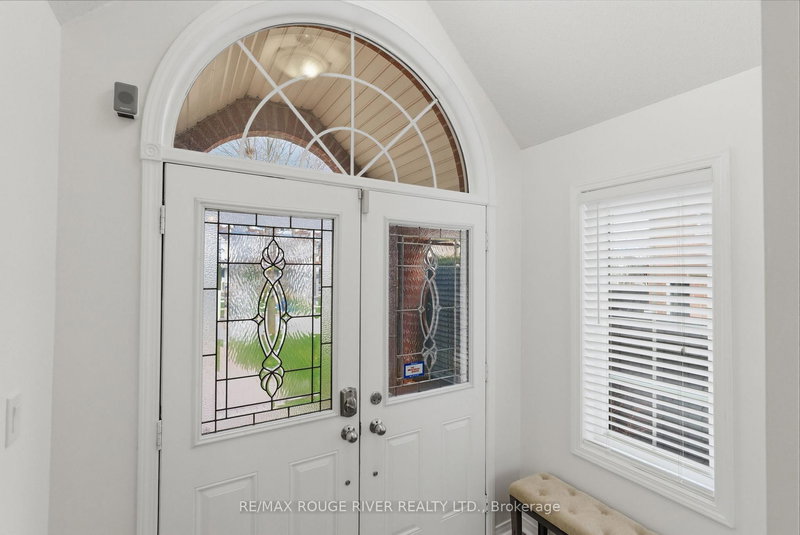 1154 Meath Dr, Oshawa, L1K 0G3 | Image 2