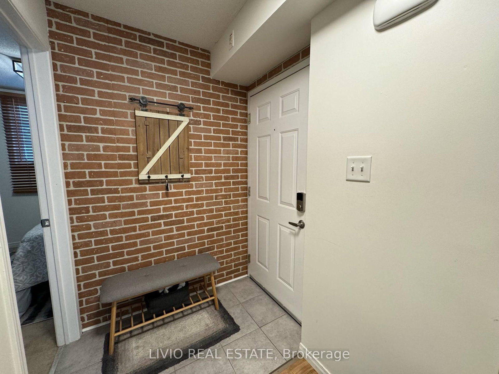 33 Petra Way, Unit 1 - Photo 3