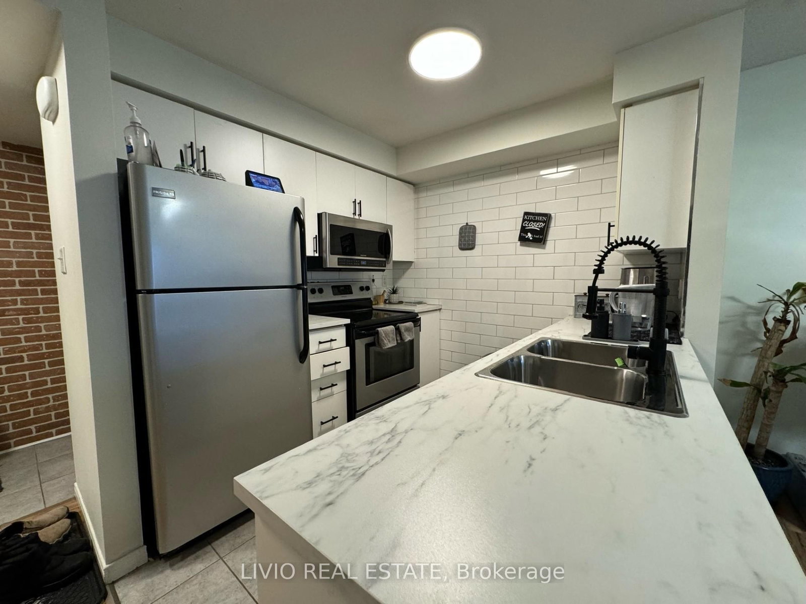 33 Petra Way, Unit 1 - Photo 6