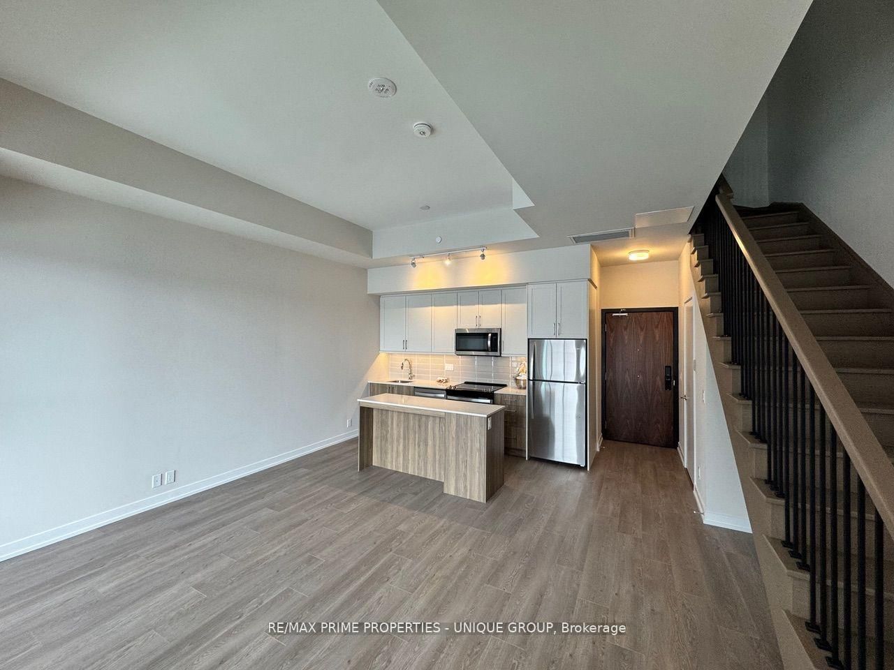 201 Brock Street S, Unit 104 - Photo 2